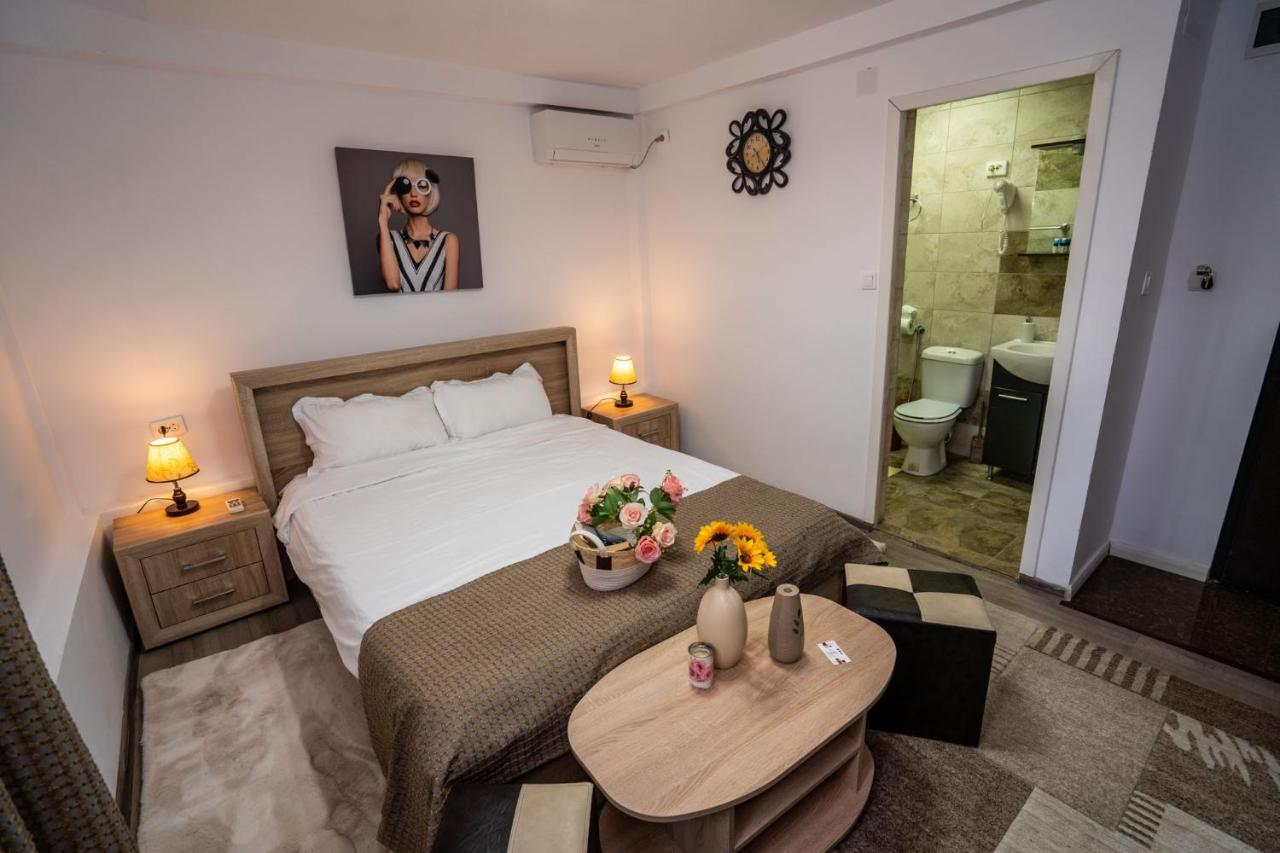 Casa Del Flor Costinesti Hotel Luaran gambar