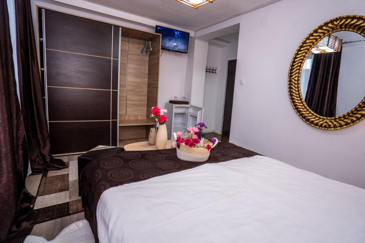 Casa Del Flor Costinesti Hotel Luaran gambar